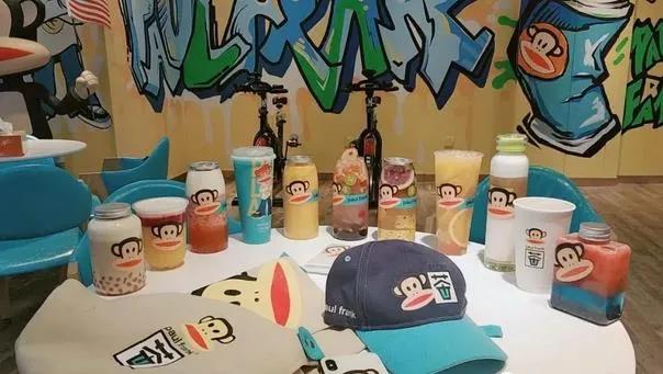 奶茶店扎堆背后的经济学密码